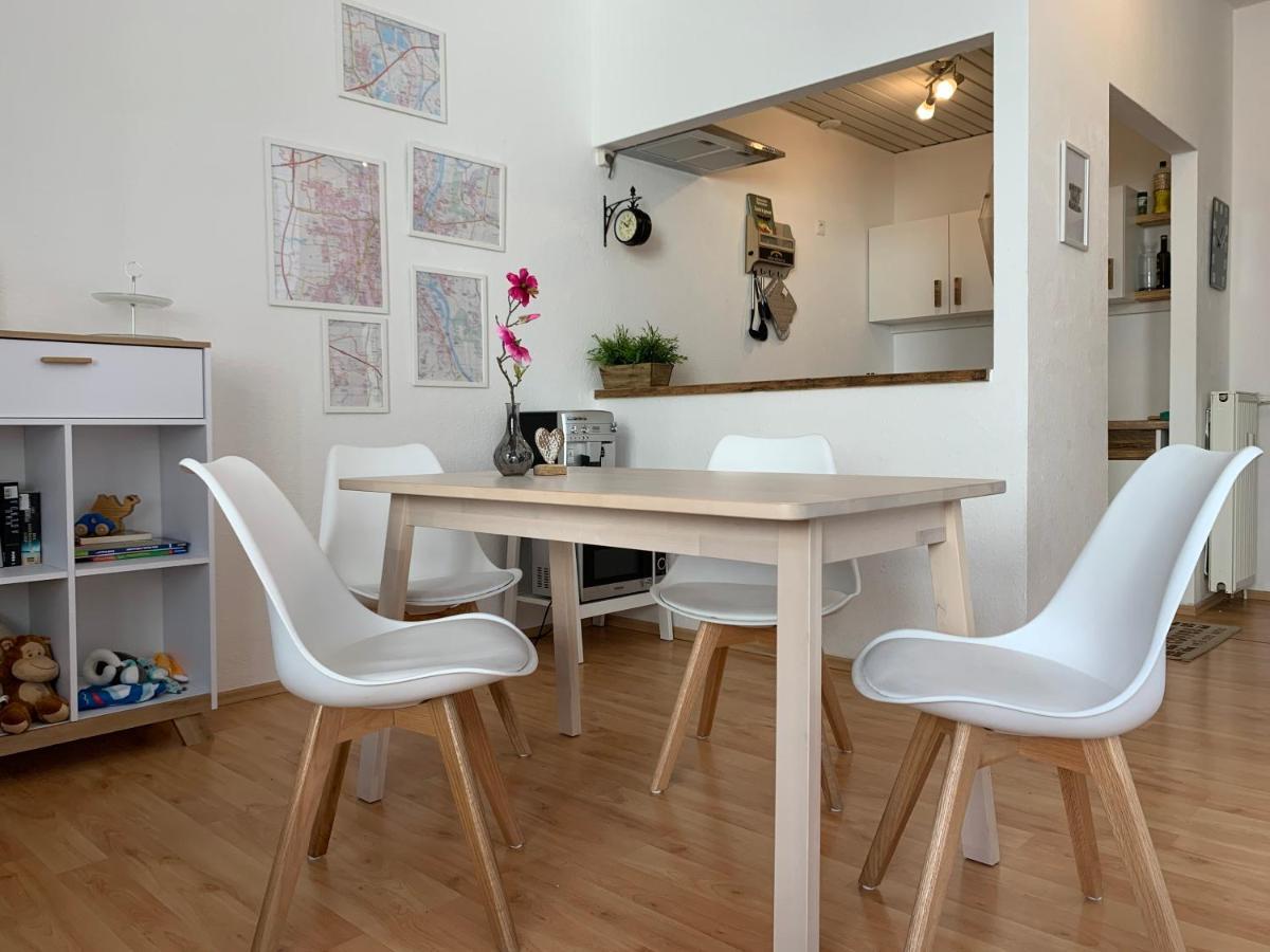 Helle Wohnung In Top-Lage, Hasselbachplatz - Altstadt, W-Lan, 4 Schlafplaetze Magdeburg Eksteriør billede