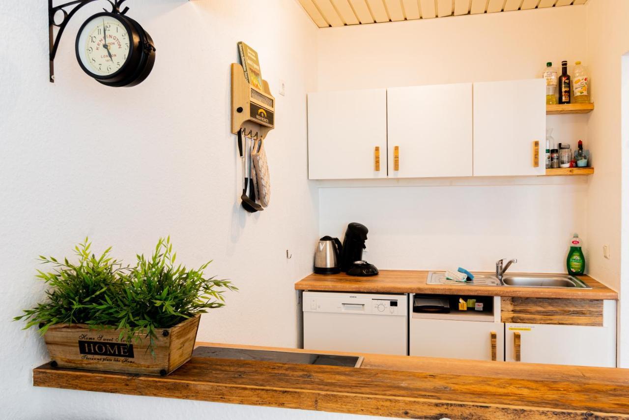 Helle Wohnung In Top-Lage, Hasselbachplatz - Altstadt, W-Lan, 4 Schlafplaetze Magdeburg Eksteriør billede